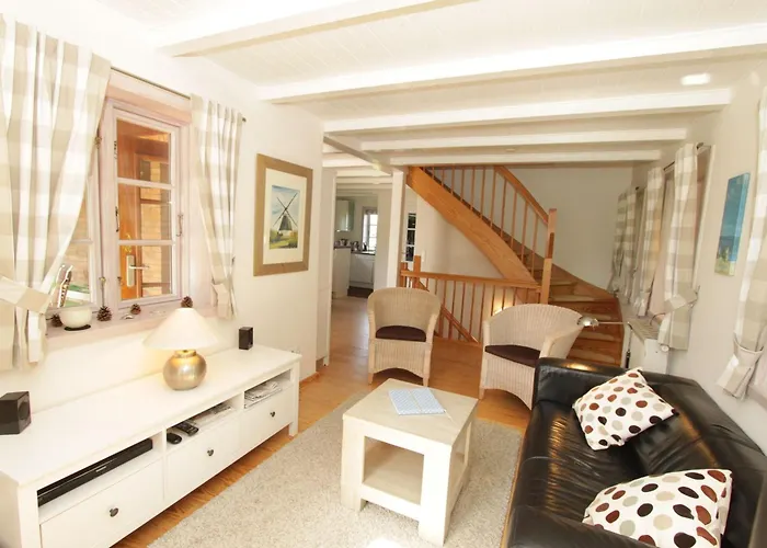 Kliff-hues * Nieblum